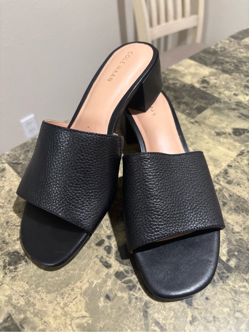 Cole Haan Calli Black Pebbled Leather Block Heel Slide Sandals Sz 8